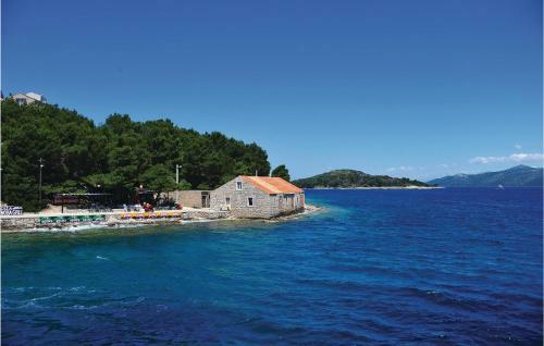 Holiday Home Mali Iz 40