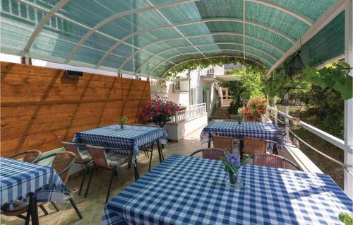 One-bedroom Apartment In Klek