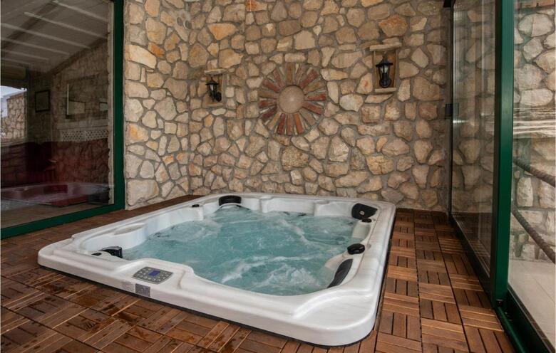 Holiday Home Kremeno Cr