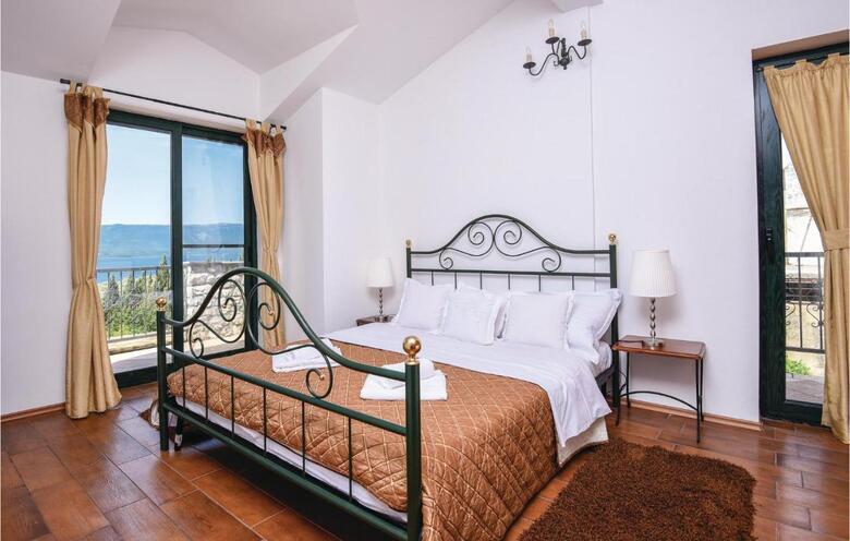 Holiday Home Kremeno Cr