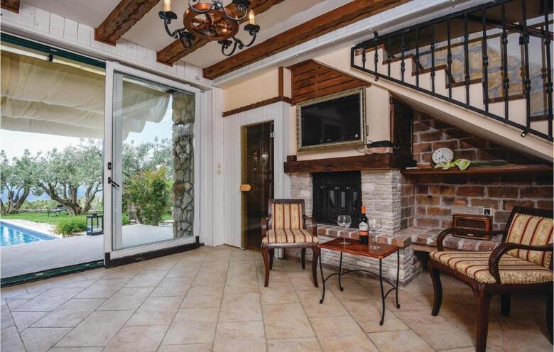 Holiday Home Kremeno Cr