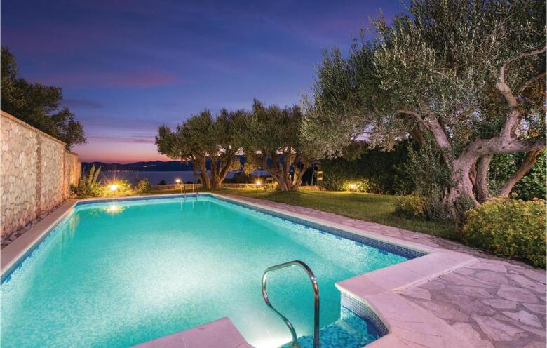 Holiday Home Kremeno Cr