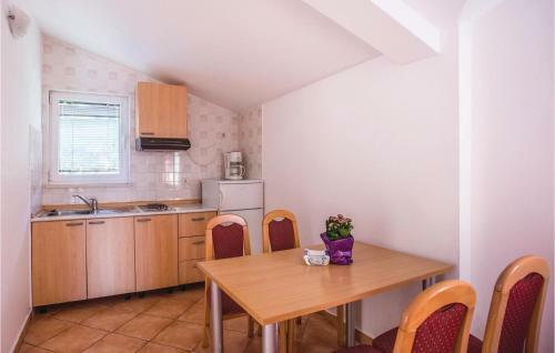 One-bedroom Apartment In Klek
