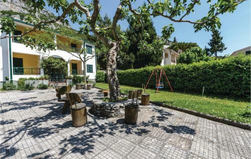 Holiday Home Klek 397