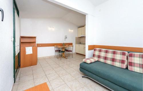 Holiday Home Klek 397