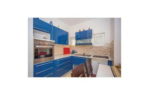 Two-bedroom Apartment In Klek