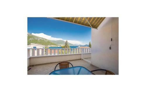 Two-bedroom Apartment In Klek