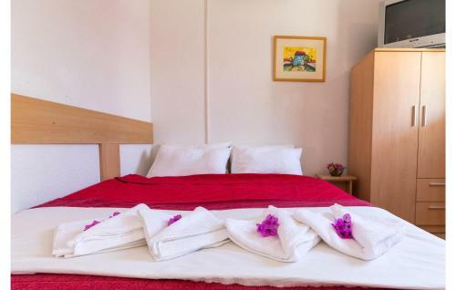 Holiday Home Klek 398