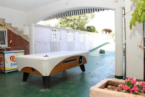 Hostal Apartments And Rooms With Parking Space Mrljane, Pasman - 299