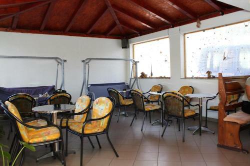 Hostal Apartments And Rooms With Parking Space Mrljane, Pasman - 299
