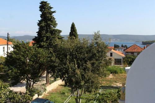 Hostal Apartments And Rooms With Parking Space Mrljane, Pasman - 299