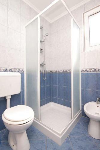 Apartments With A Parking Space Valbandon, Fazana - 7269