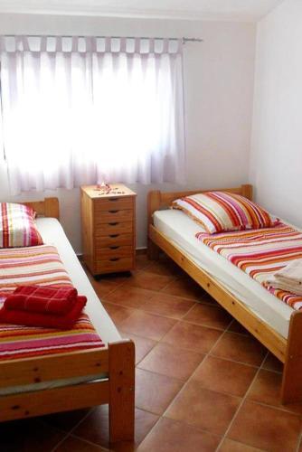 Apartments With A Parking Space Valbandon, Fazana - 2310