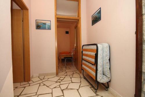 Apartments With A Parking Space Ivan Dolac (hvar) - 8753
