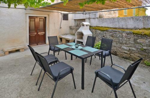 House Foli 1731