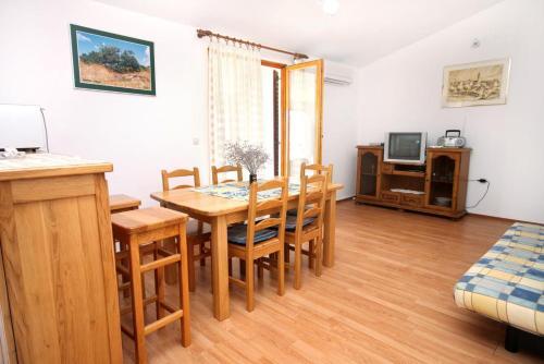 Apartments By The Sea Kustici, Pag - 6320