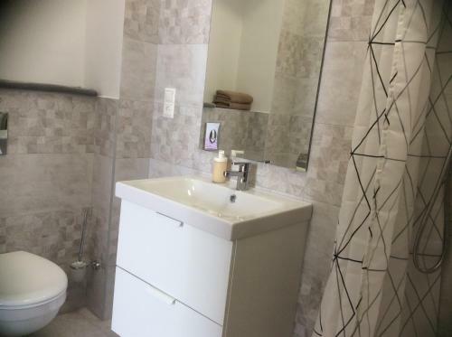 Apartamento Furedi Virag Villa