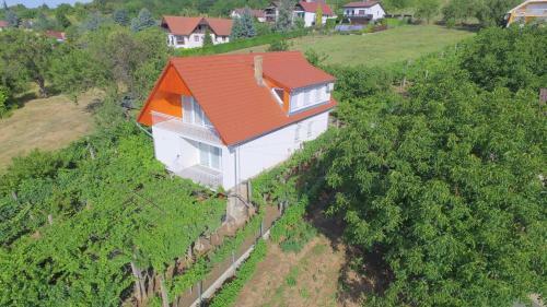 Mandula Apartmanok