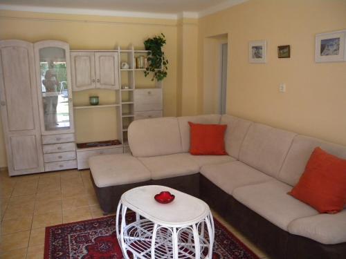 Apartment In Balatonbereny 18127