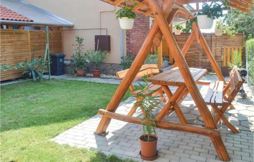 Three-bedroom Apartment In Balatonfenyves