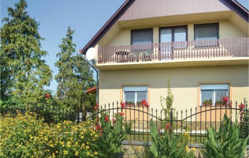 Three-bedroom Apartment In Balatonfenyves