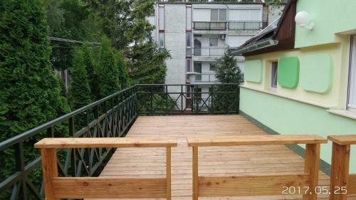 T�part Apartman And Home