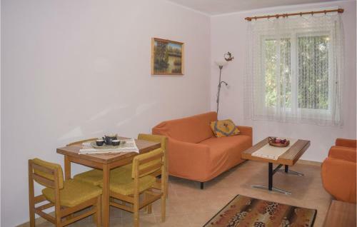 Two-bedroom Holiday Home In Balatonfenyves