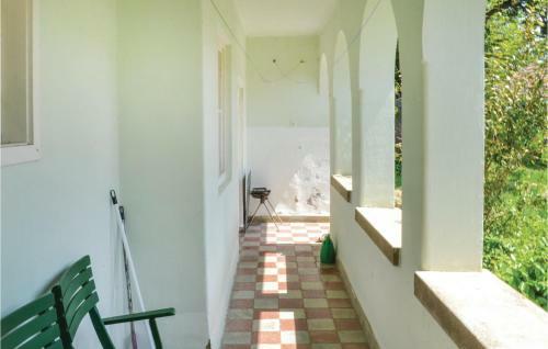 Two-bedroom Holiday Home In Balatonendred