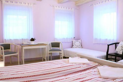 Hostal Dublecz Vend�gh�z