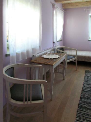 Hostal Dublecz Vend�gh�z