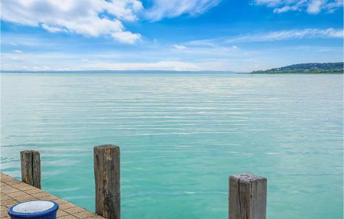 Three-bedroom Holiday Home In Balatonalmadi