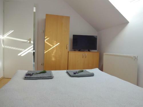 Alb�zia Apartments