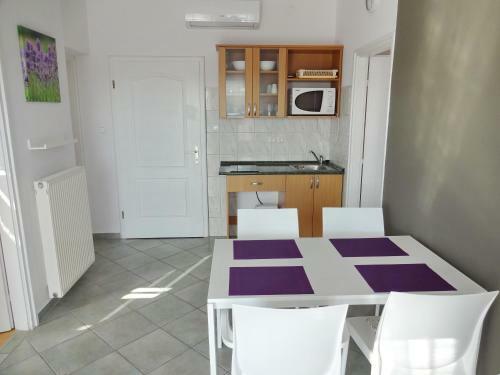 Alb�zia Apartments