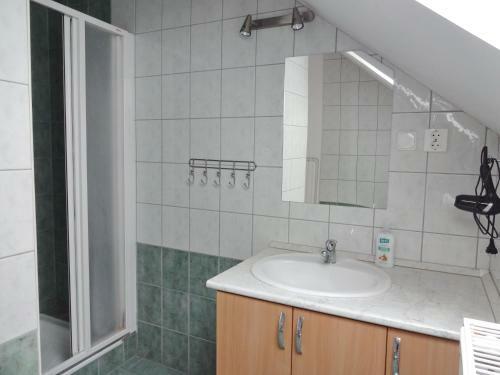 Alb�zia Apartments