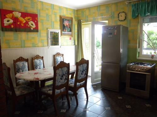 Apartments In Balatonf�red/balaton 27839
