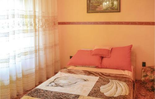 Five-bedroom Holiday Home In Balatonfoldvar