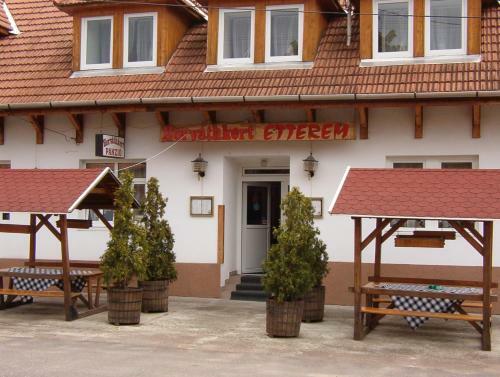 Hotel Horv�thkert Panzi� �s �tterem
