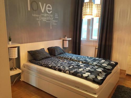 Gozsdu Apartment