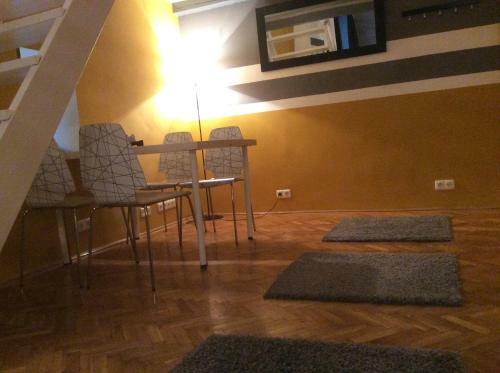 Onyx Apartment