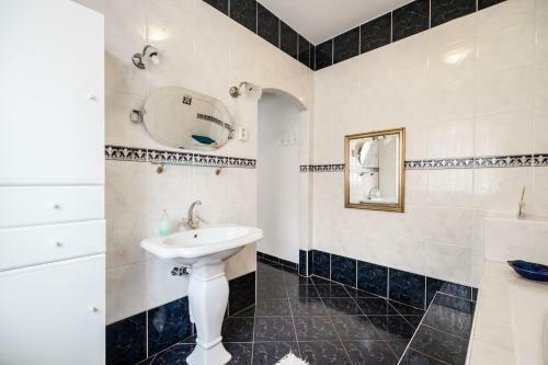 Villa Kertv�rosi Csal�di H�z