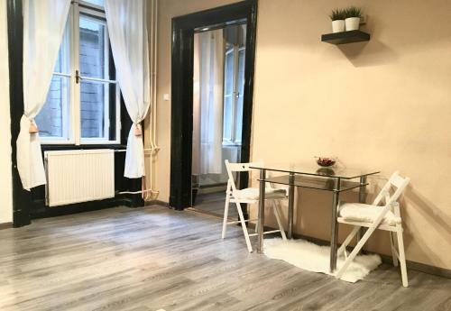 Albergue Peter's Astoria Apartment