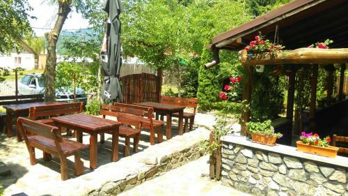 Hostal Pensiunea Trei Ponei