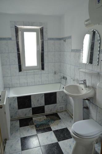 Hostal Pensiunea Colt De Munte