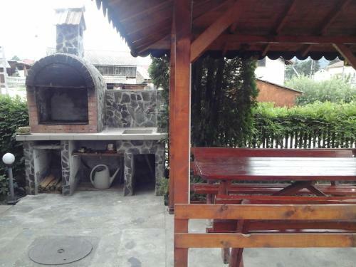 Hostal Pensiunea Colt De Munte