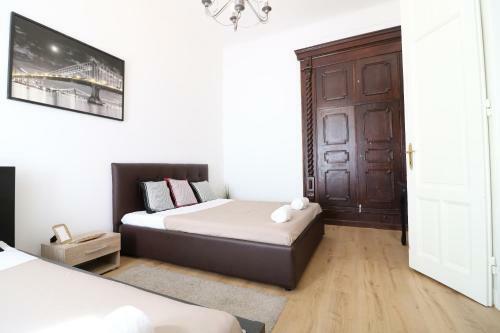 Real Apartments Wessel�nyi