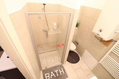 Real Apartments Wessel�nyi