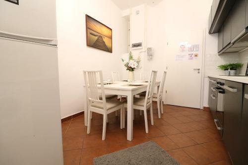 Real Apartments Wessel�nyi