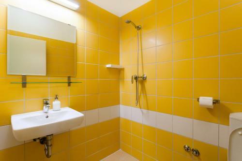 Essential Hostel