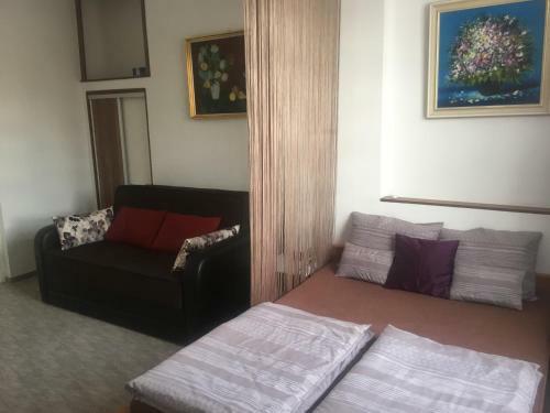 Koren Family Apartment