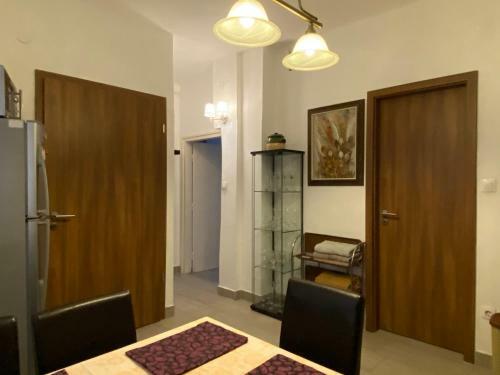 Koren Family Apartment